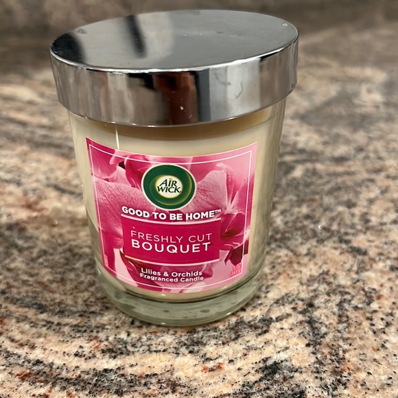 airwick Other - AIR WICK FRESHLY CUT BOUQUET BRAND NEW. ROSE SMELL.